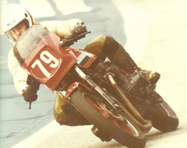 Erich_in_Action_Kawa_rot